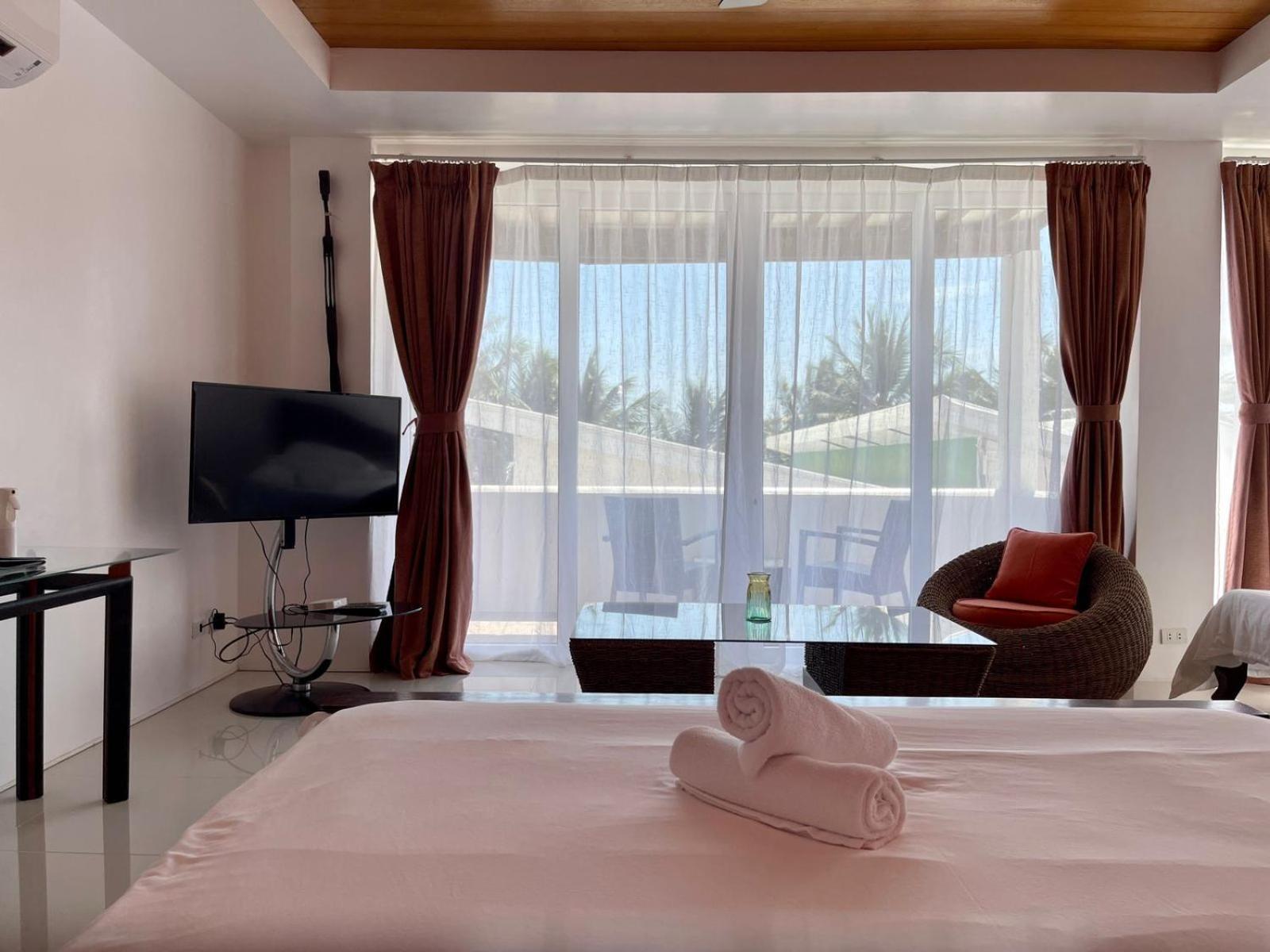 Calypso Beach And Dive Resort Manoc-Manoc Esterno foto
