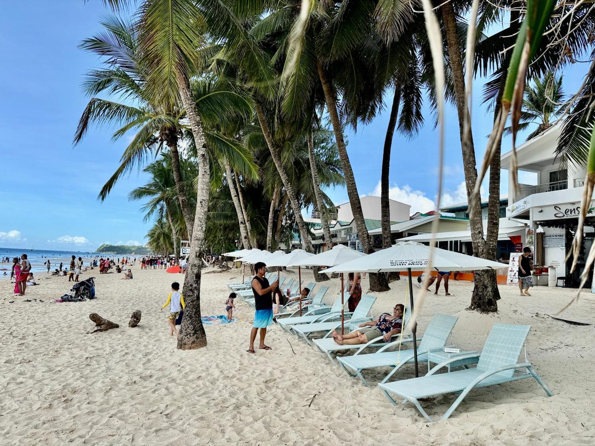 Calypso Beach And Dive Resort Manoc-Manoc Esterno foto
