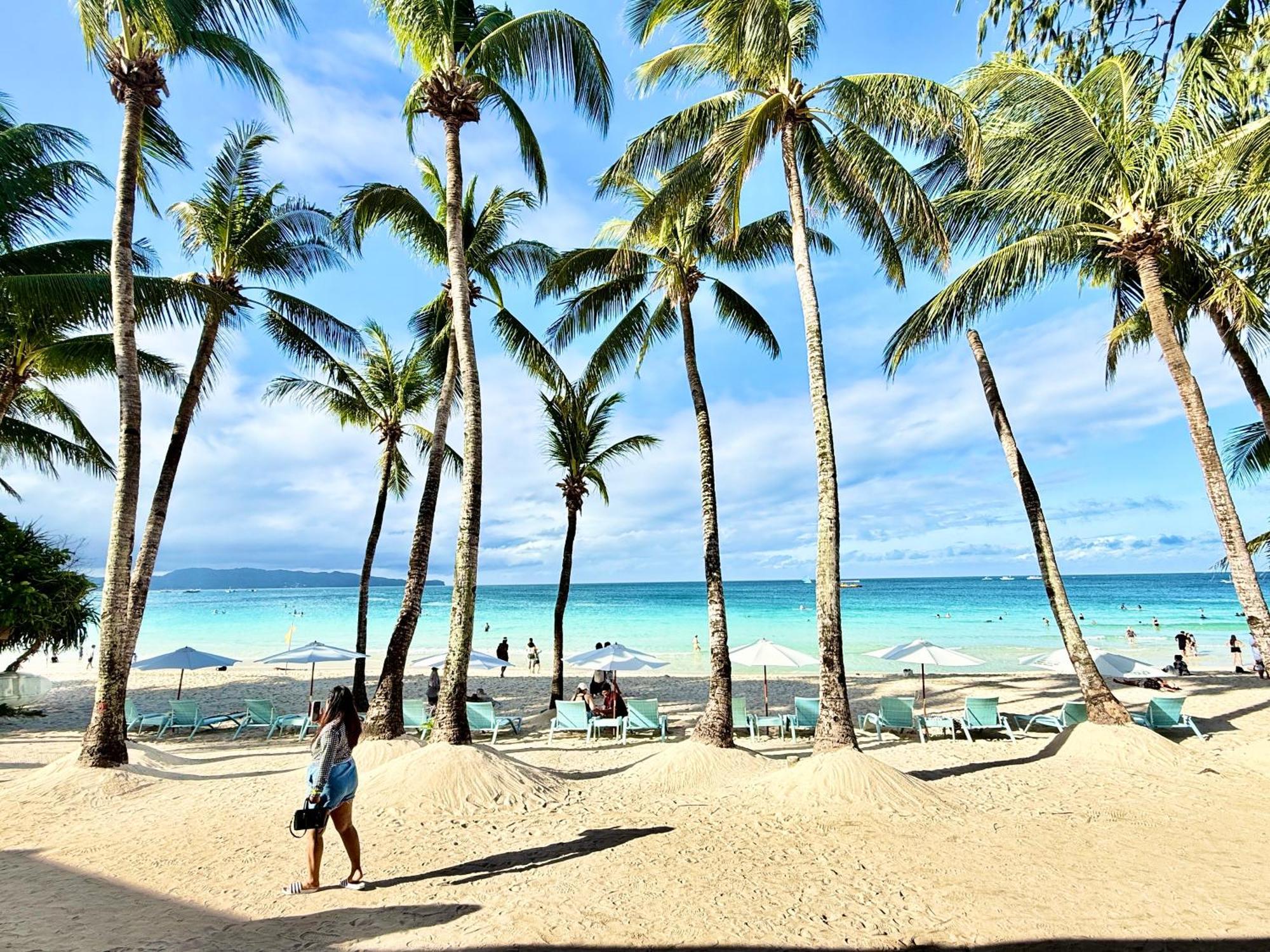 Calypso Beach And Dive Resort Manoc-Manoc Esterno foto