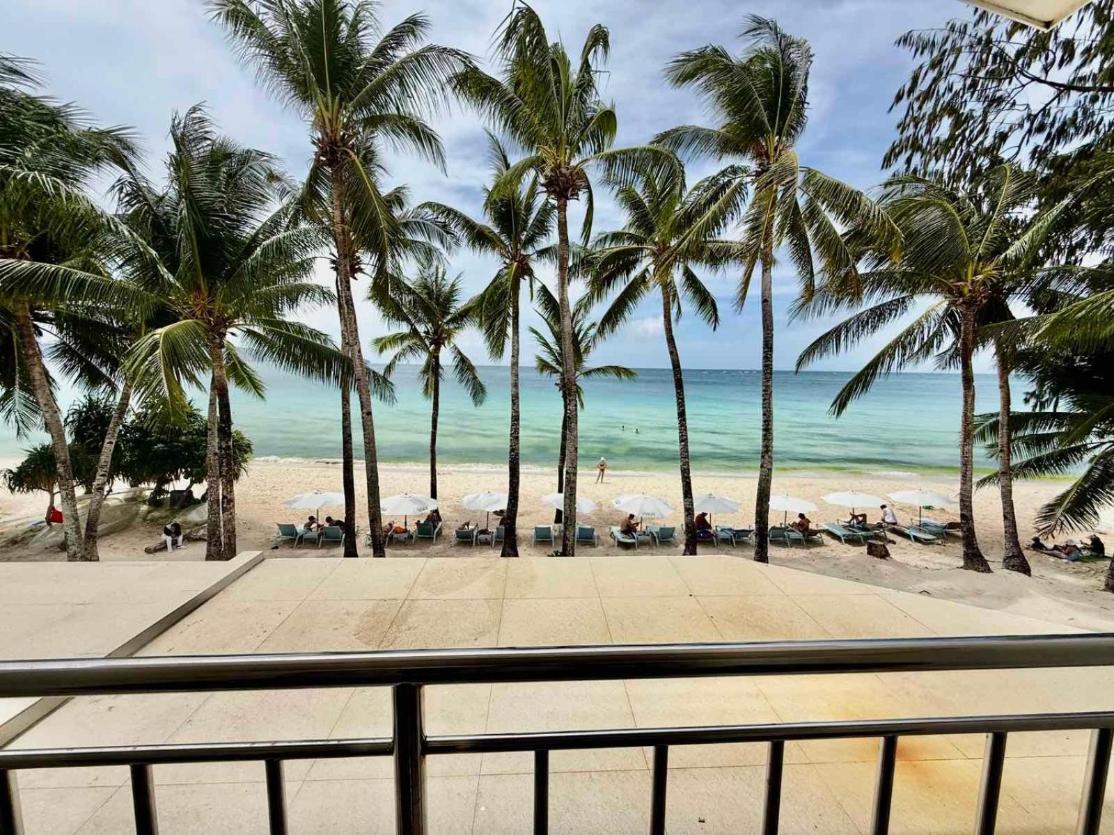 Calypso Beach And Dive Resort Manoc-Manoc Esterno foto
