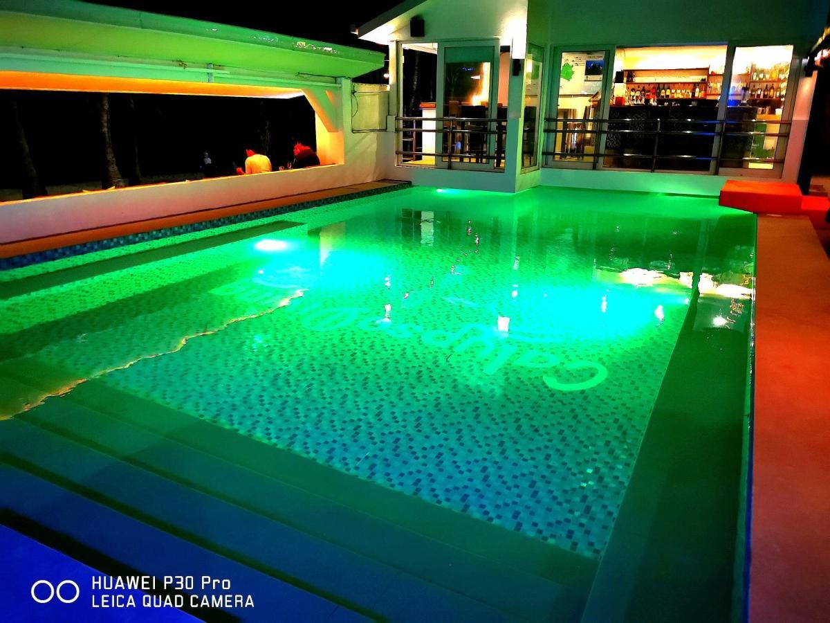 Calypso Beach And Dive Resort Manoc-Manoc Esterno foto